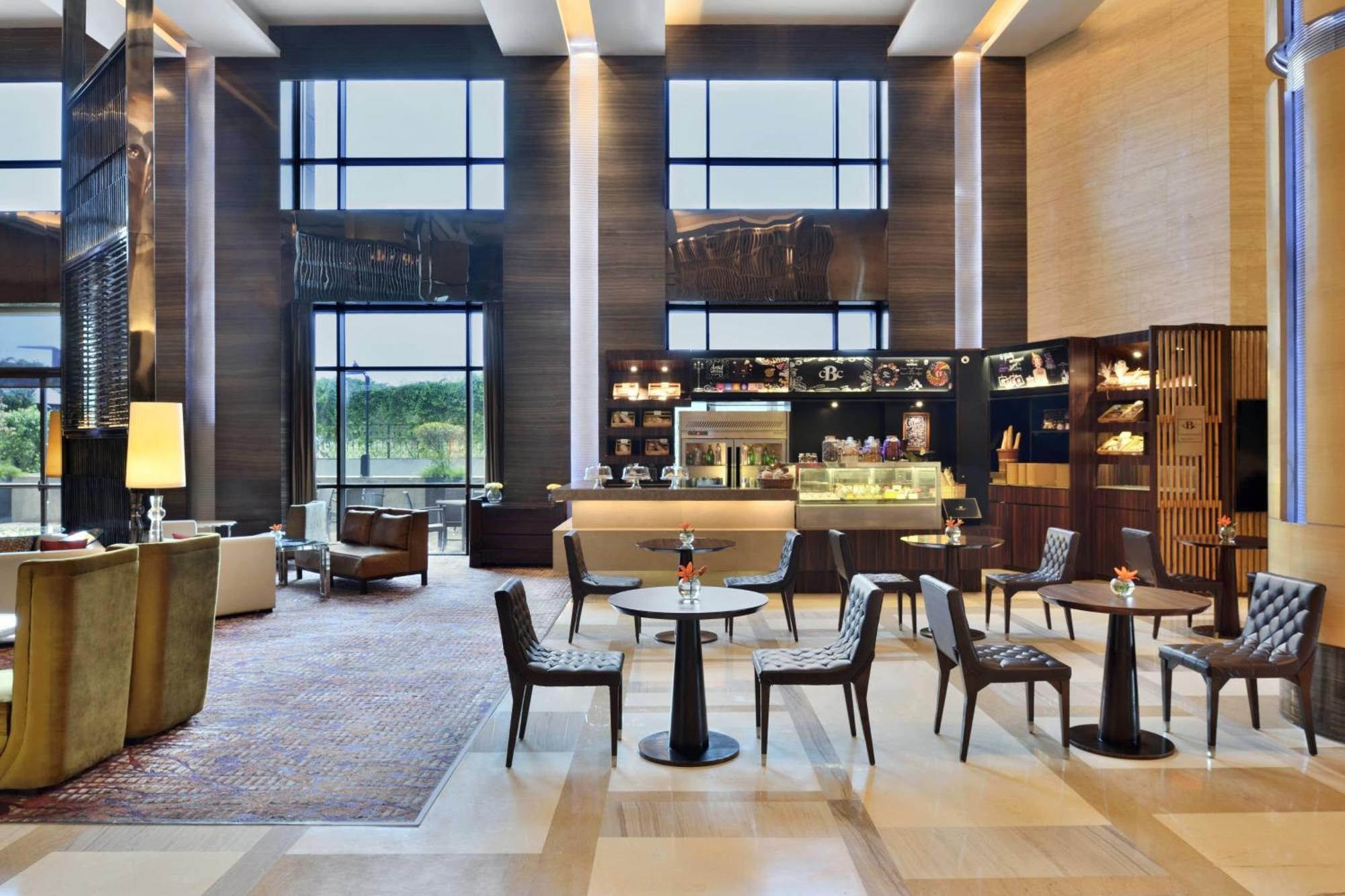 JW Marriott Hotel Chandīgarh Exteriör bild